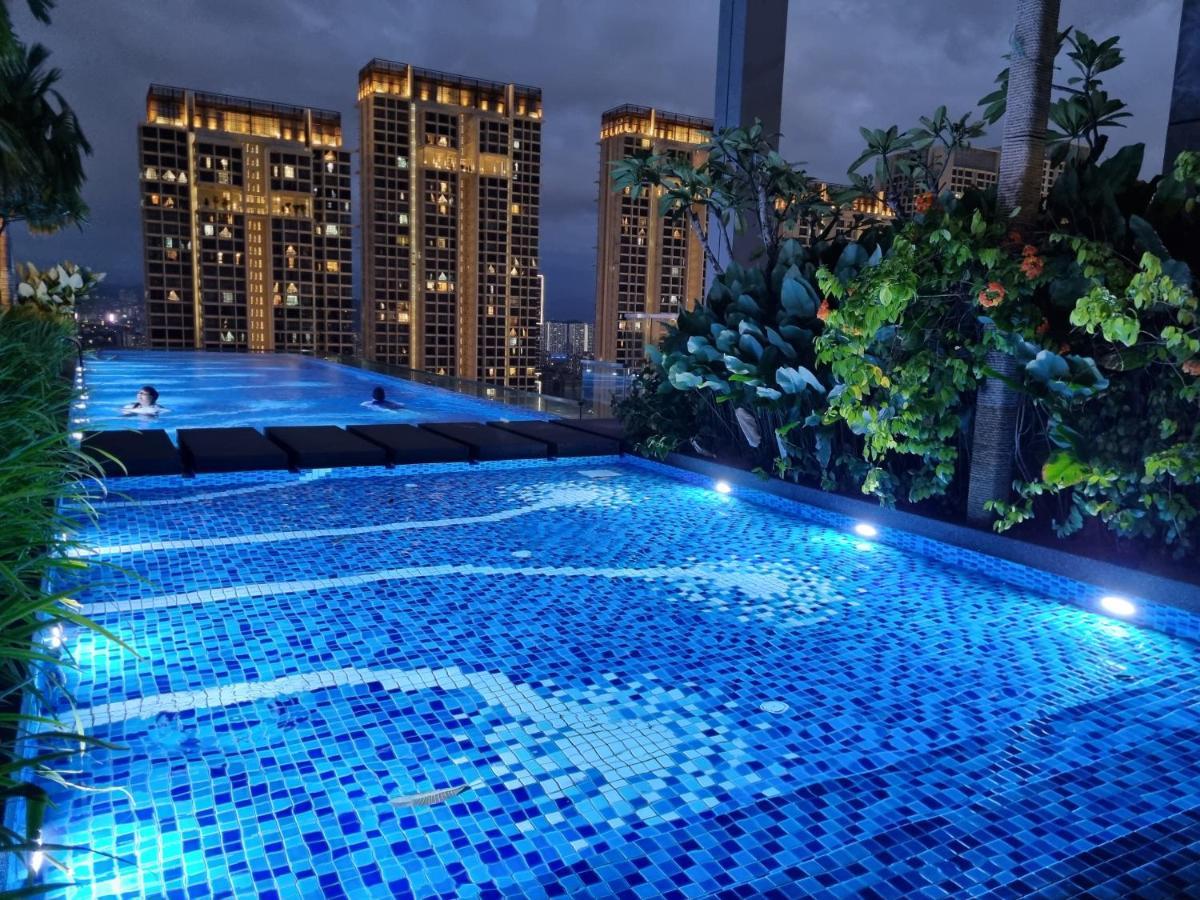 Pavilion 2 Revo L Rooftop Swimming Pool Ls15 Kuala Lumpur Eksteriør bilde